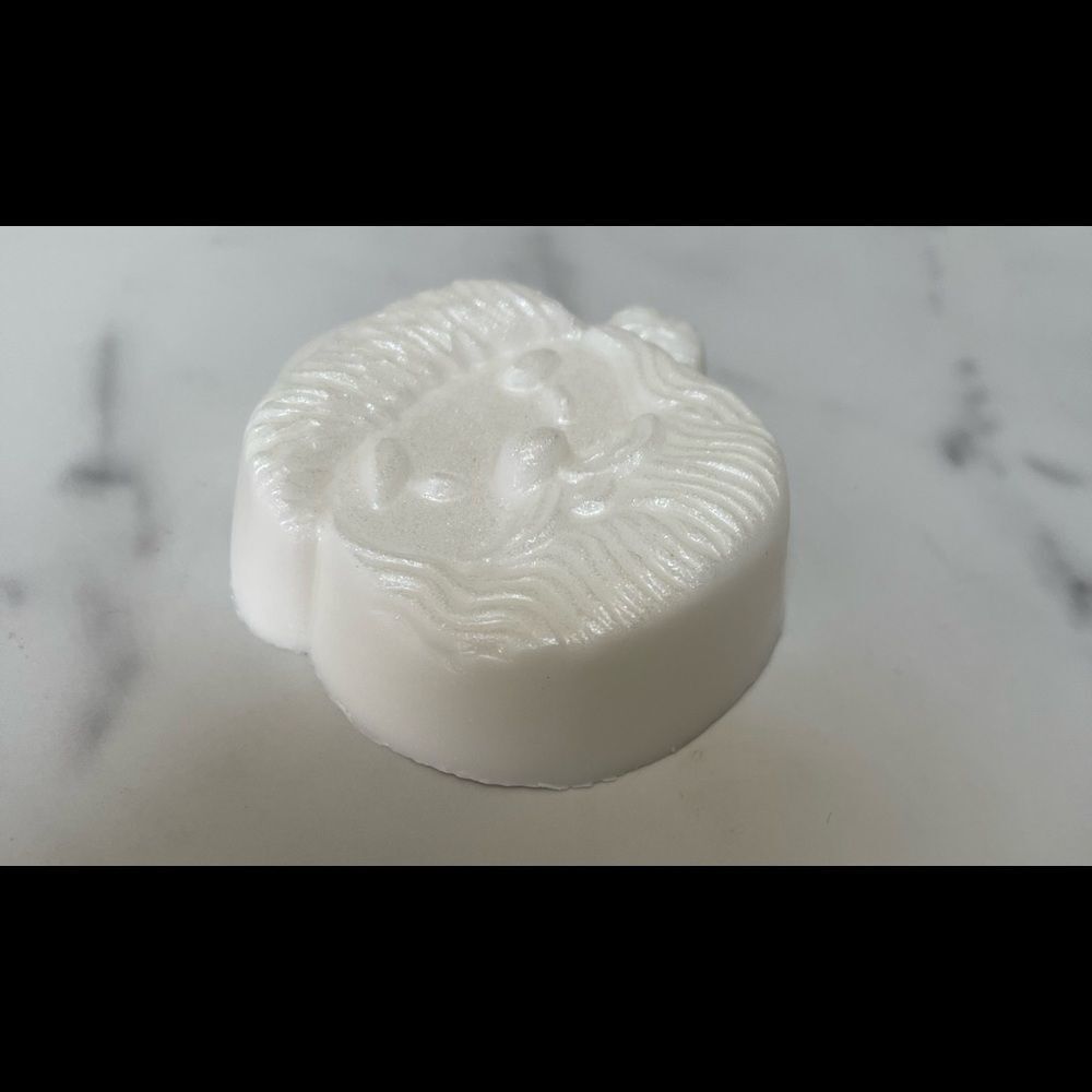 Santa Clause soap bars 🎅🏼- Natural Shea butter soap-SET OF 3 - Picture 4 of 7